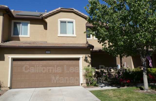 4825 Edenbridge Road - 4825 Edenbridge Road, Moorpark, CA 93021