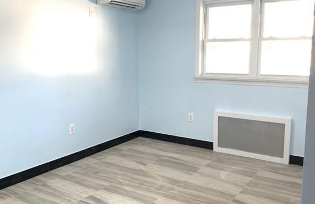 270 Van Pelt Ave Gallery 3