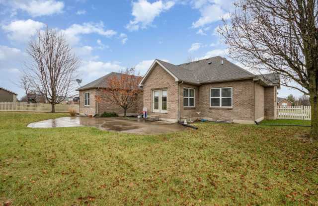 New! Large home in Great suburban neighborhood. Gallery 3