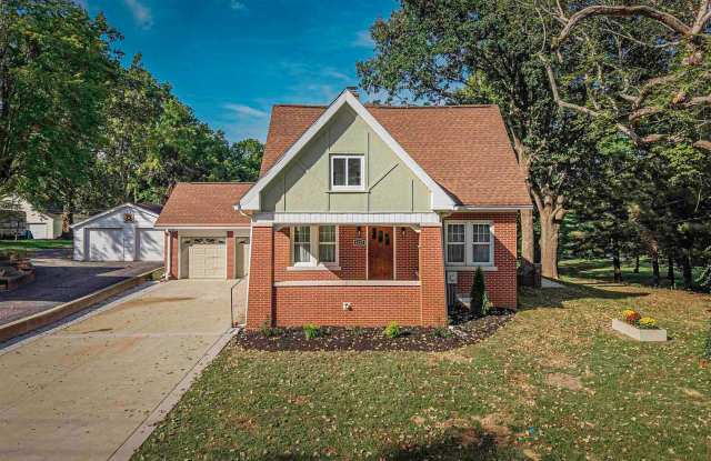 6025 Broadway Ave photos photos 6025 Broadway Ave photos photos