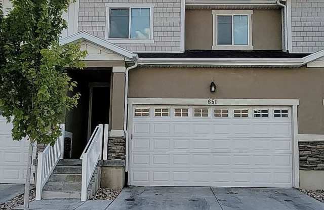 651 North Pinebrook Road photos photos