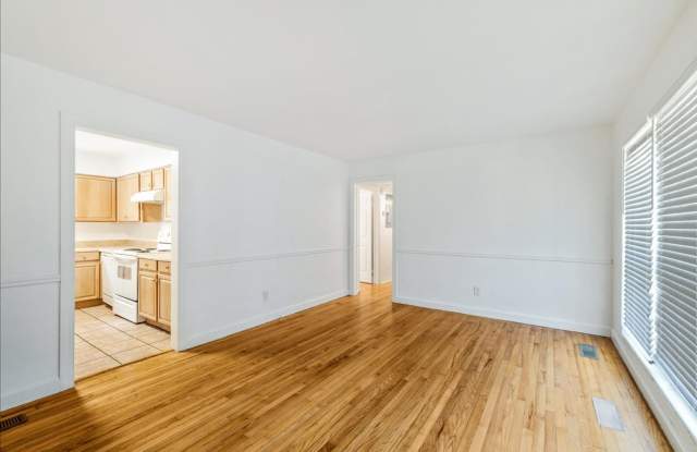 Beautiful 4 Bedroom House 5 Minutes away from FSU for 2027!! Gallery 3