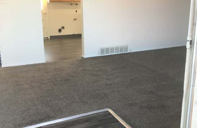 4888 W Kentucky Avenue Gallery 4