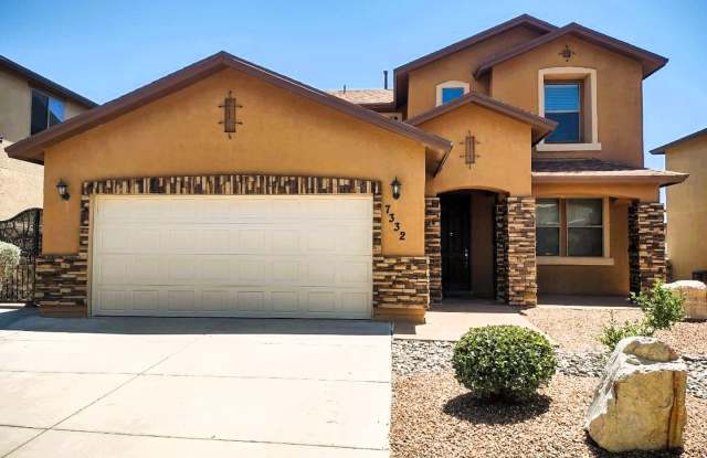 Dazzling Two Story Westside Home With Refrigerated Air Located In Quiet Neighborhood Gallery 1