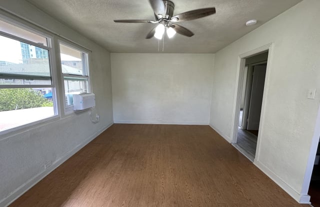 660 Hausten Street - B photos photos