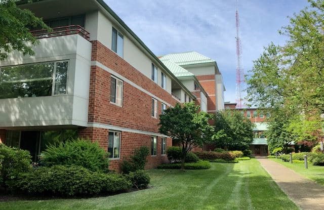 193 Oak St - 193 Oak Street, Newton, MA 02464