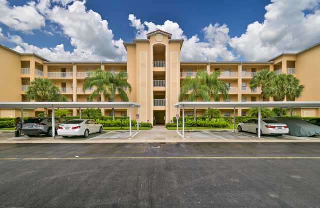 ** Estero Condo ~ Just Remodeled ~ 2Bed/2Bath ~ Lake Views ** photos photos
