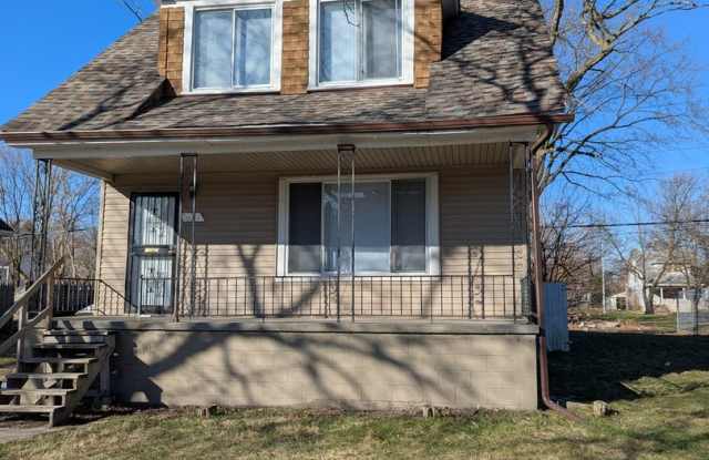 Spacious 4-Bedroom Home for Rent – 1513 Alter, Detroit, MI 48215 photos photos