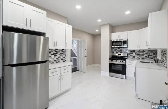 150 Shaw Street 2 photos photos