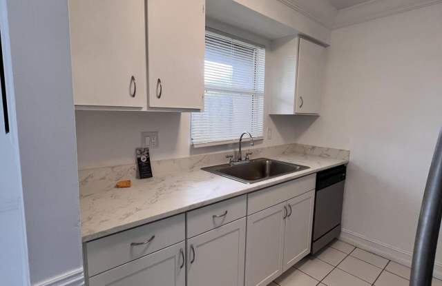 5403 BAYSIDE Drive Gallery 3
