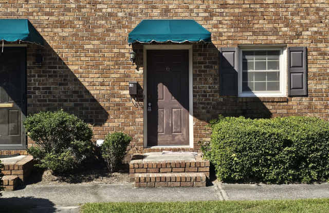 3700 Bush River Road L6 Columbia, SC 29210 - 3700 Bush River Road, Seven Oaks, SC 29210