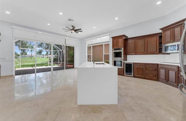 2468 BAY ISLE CT WESTON, FL 33327 - 2468 Bay Isle Court, Weston, FL 33327
