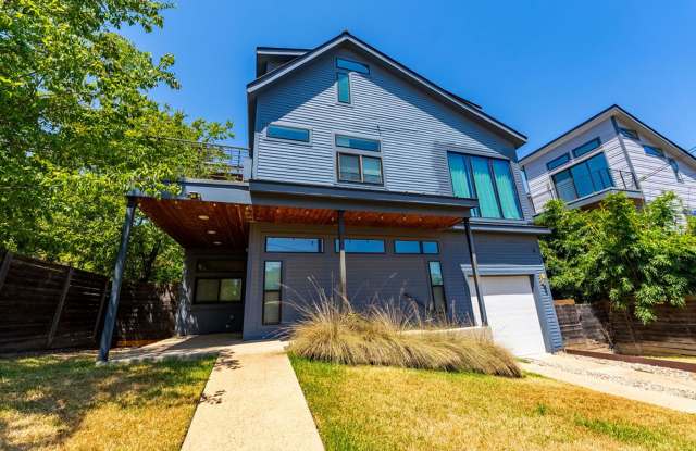 Beautiful 3 bedroom, 3.5 bathroom home in East Austin! Gallery 1