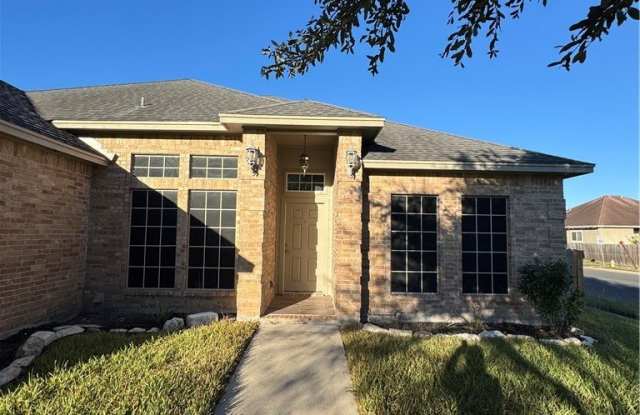 5722 Loire Boulevard Gallery 2