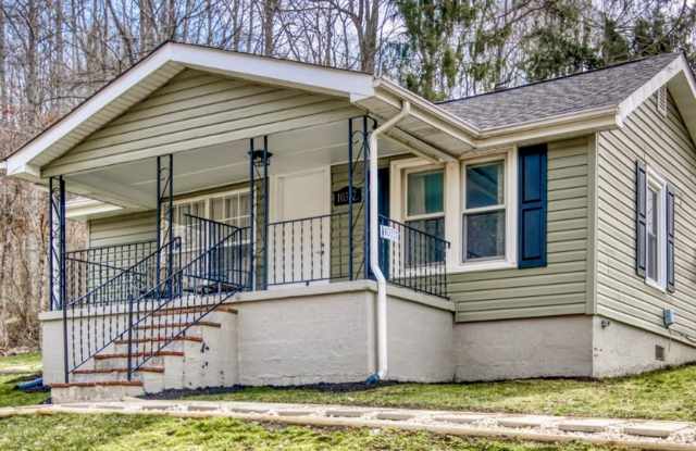 Cute Country Charmer – Bristol, VA 2 Bed • 1 Bath • Lawn Care Included photos photos