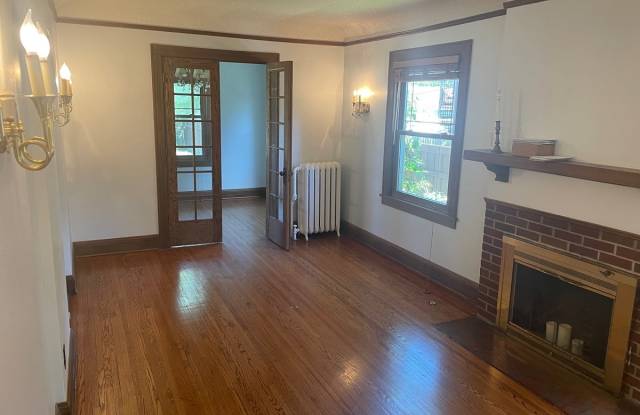 1327 Portland Ave - 1327 Portland Avenue, St. Paul, MN 55104