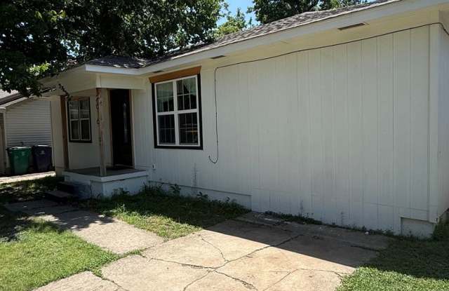 2616 SW 38th Street photos photos