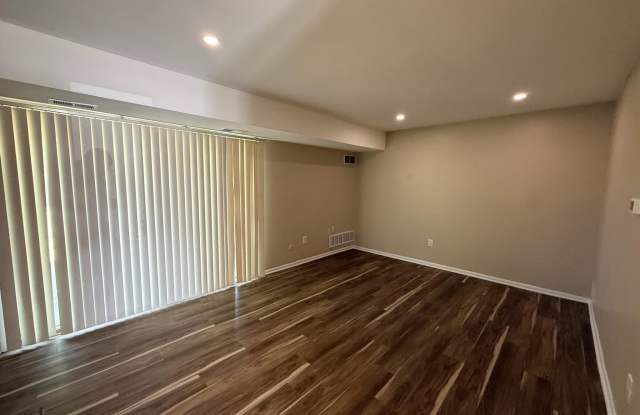 1151 GOLDEN POND Court Gallery 2
