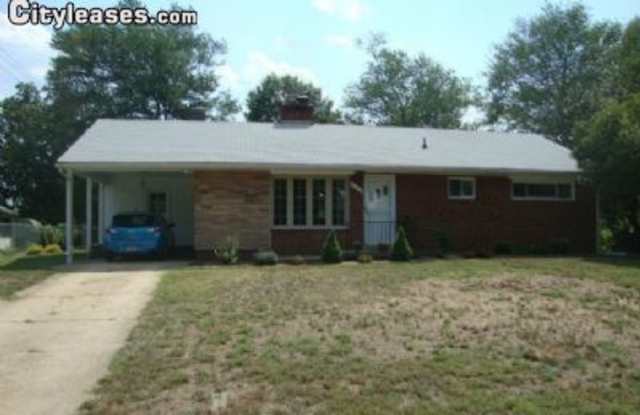 3616 Dannys Ln - 3616 Dannys Ln, Bailey's Crossroads, VA 22311
