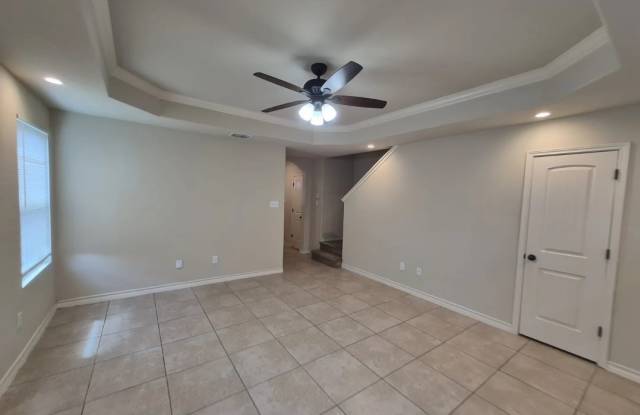 6638 Mia Way Gallery 3
