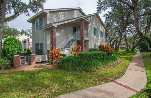 103 W Park Shores Circle - 103 Park Shores Circle, Indian River Shores, FL 32963