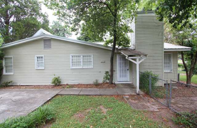 Lovely Duplex For Rent Gallery 3