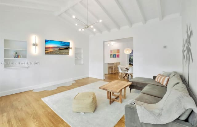 7825 Byron Ave - 7825 Byron Avenue, Miami Beach, FL 33141