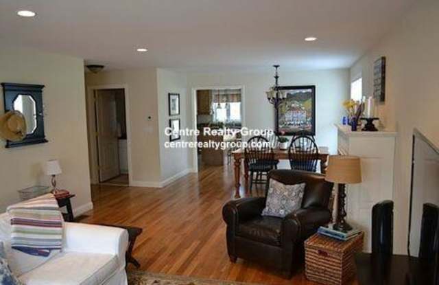 185 Summer St. Gallery 3