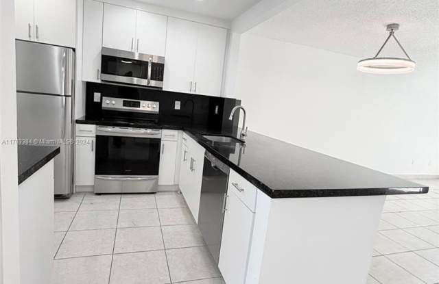 7810 Camino Real - 7810 Camino Real, Glenvar Heights, FL 33143