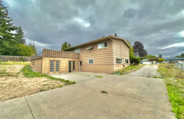 2,510 Sq Ft | 5 Bedroom · 3 Bathroom – W/D, Terrace, Garage  Extra Space photos photos