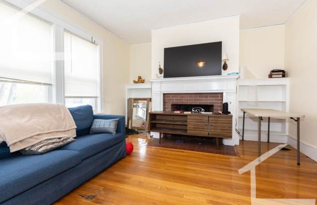 Brighton 4Bed / 2Bath with 2 Parking spots included- 9/1 move in photos photos