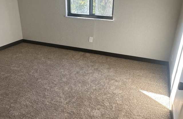 240 ELLIOTT ROAD - 240 Elliott Road, Monroeville, PA 15146