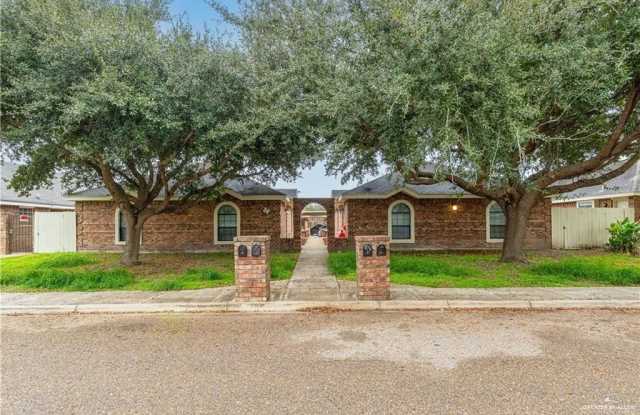 2100 Aruba Drive Gallery 1