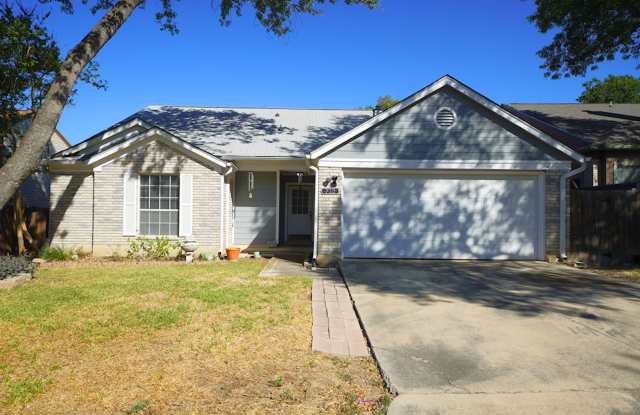Great Home Near Randolph AFB - Realtor Commission: $500 photos photos