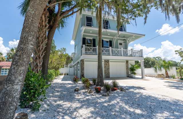 202 Ne 2nd Ave photos photos