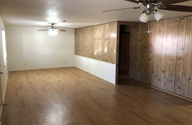 109 Broadmoor Drive Gallery 2