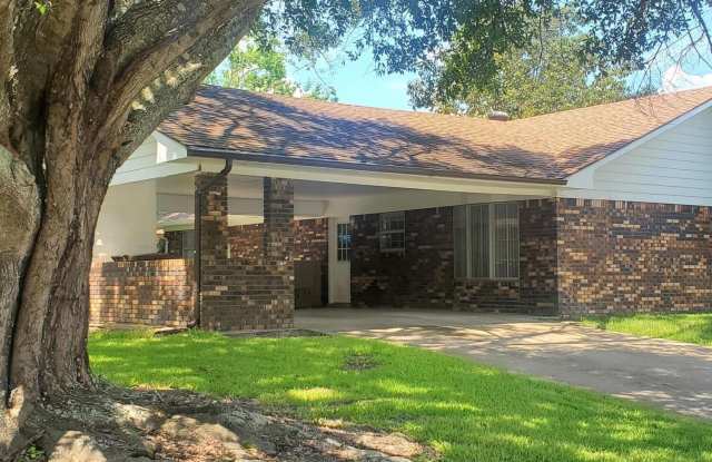 303 Sunny Drive Gallery 2