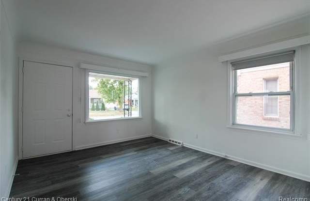 6832 Norborne Avenue Gallery 3