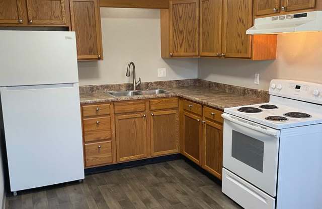 Maplewood Apartments Gallery 1