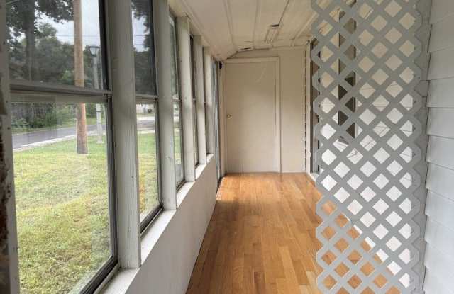 1306 E Green Street Gallery 2