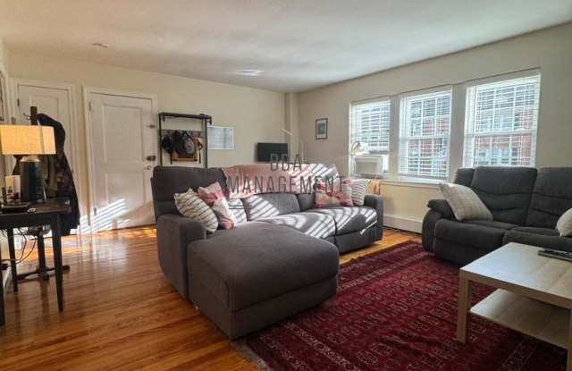 31 Hammond Pond Pkwy. - 31 Hammond Pond Parkway, Newton, MA 02467