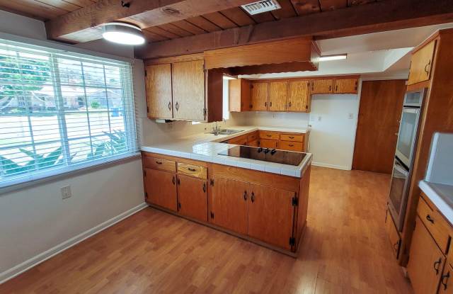 Gorgeous 3 Bedroom 2 Bath Home With Pool! - 1322 Marie Ellen Street, Whittier, CA 90603