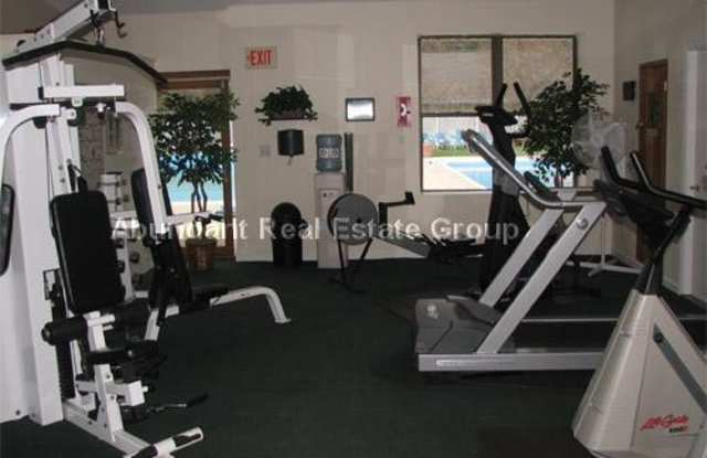 16 Westgate Dr. Gallery 4