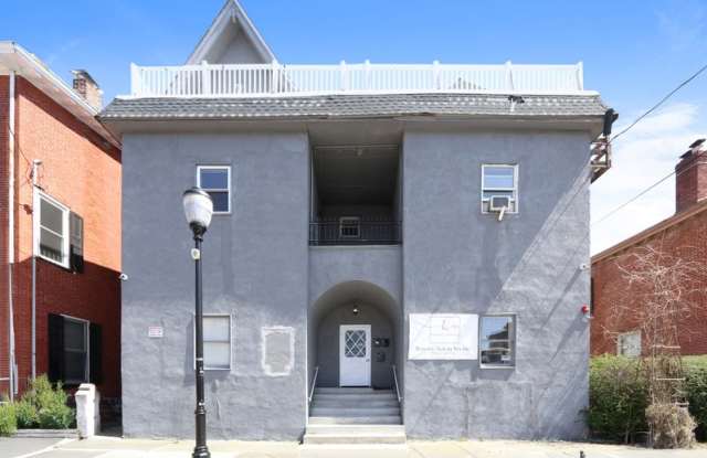 215 High Street - 2A Gallery 1