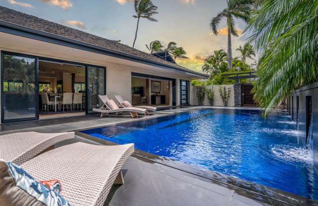 Furnished  Renovated 3 Bed/2 Bath Spreckelsville House steps to Baby Beach/Maui Country Club photos photos