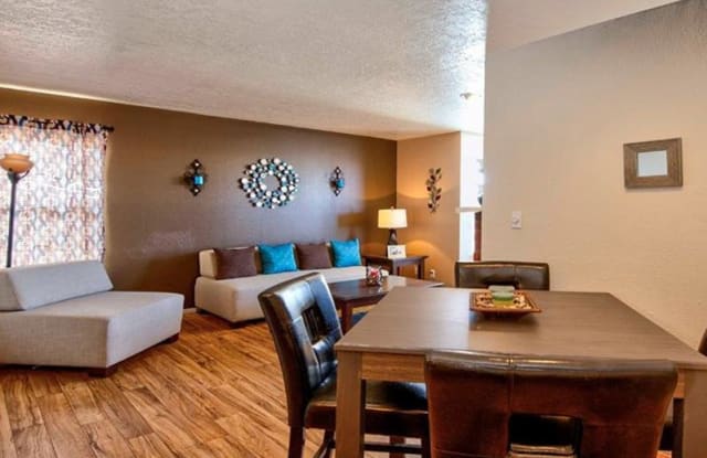 Oak Tree Park Apartments Gallery 3
