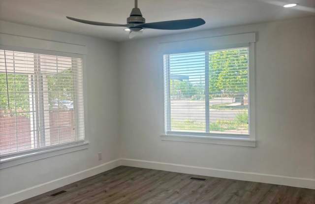 1990 Xenia Street Gallery 3