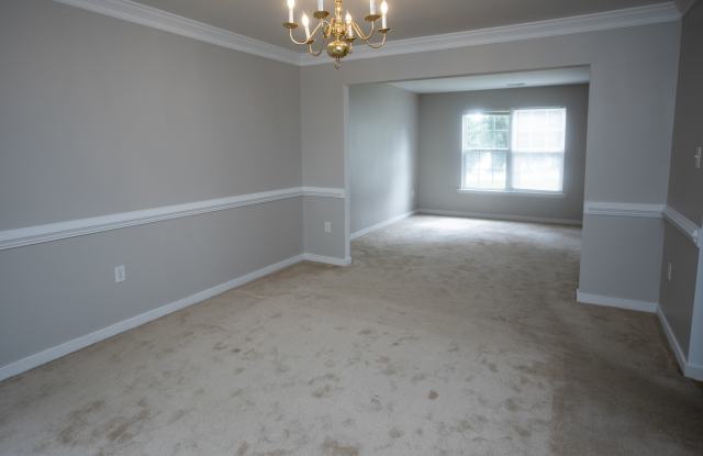 2918 Littlebury Drive Gallery 4