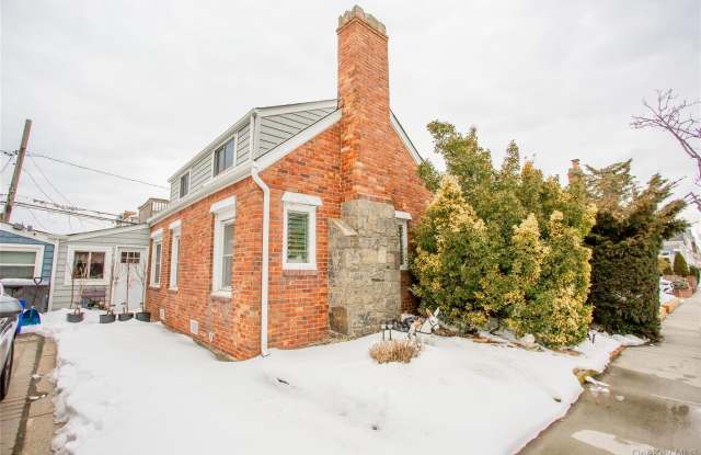 105 Pacific Boulevard photos photos