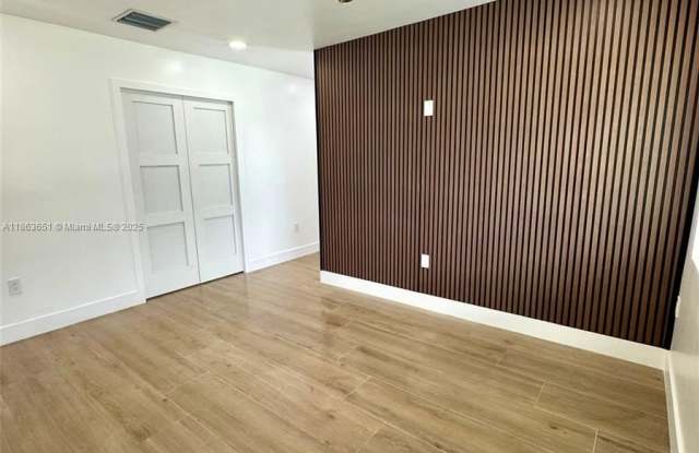 501 SW 5th St - 501 Southwest 5th Street, Florida City, FL 33034